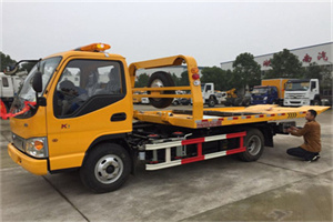 南安哪里有拖车服务