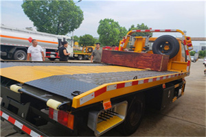 南安附近拖车电话号码服务