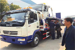 南安汽车道路救援拖车价格